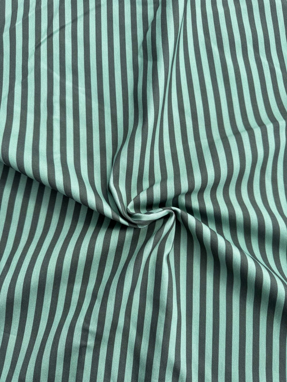 Streepjes groen denim twill