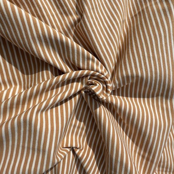 Smalle streep beige jersey