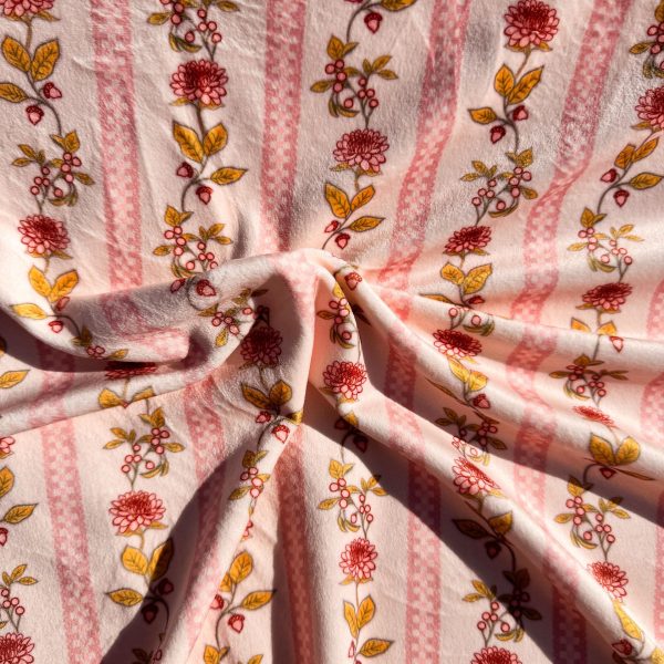 Rosy meadow velvet