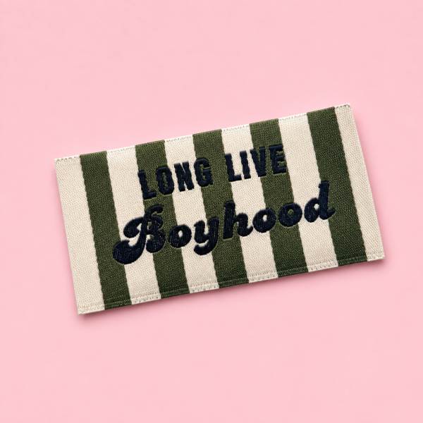 Vierkant label Long Live Boyhood