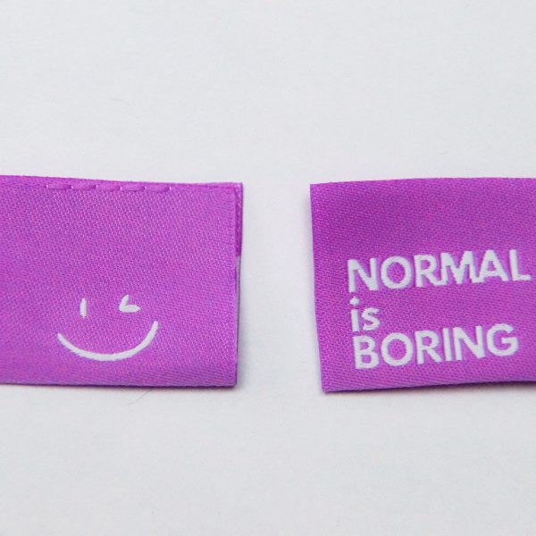 Normal is boring paars
